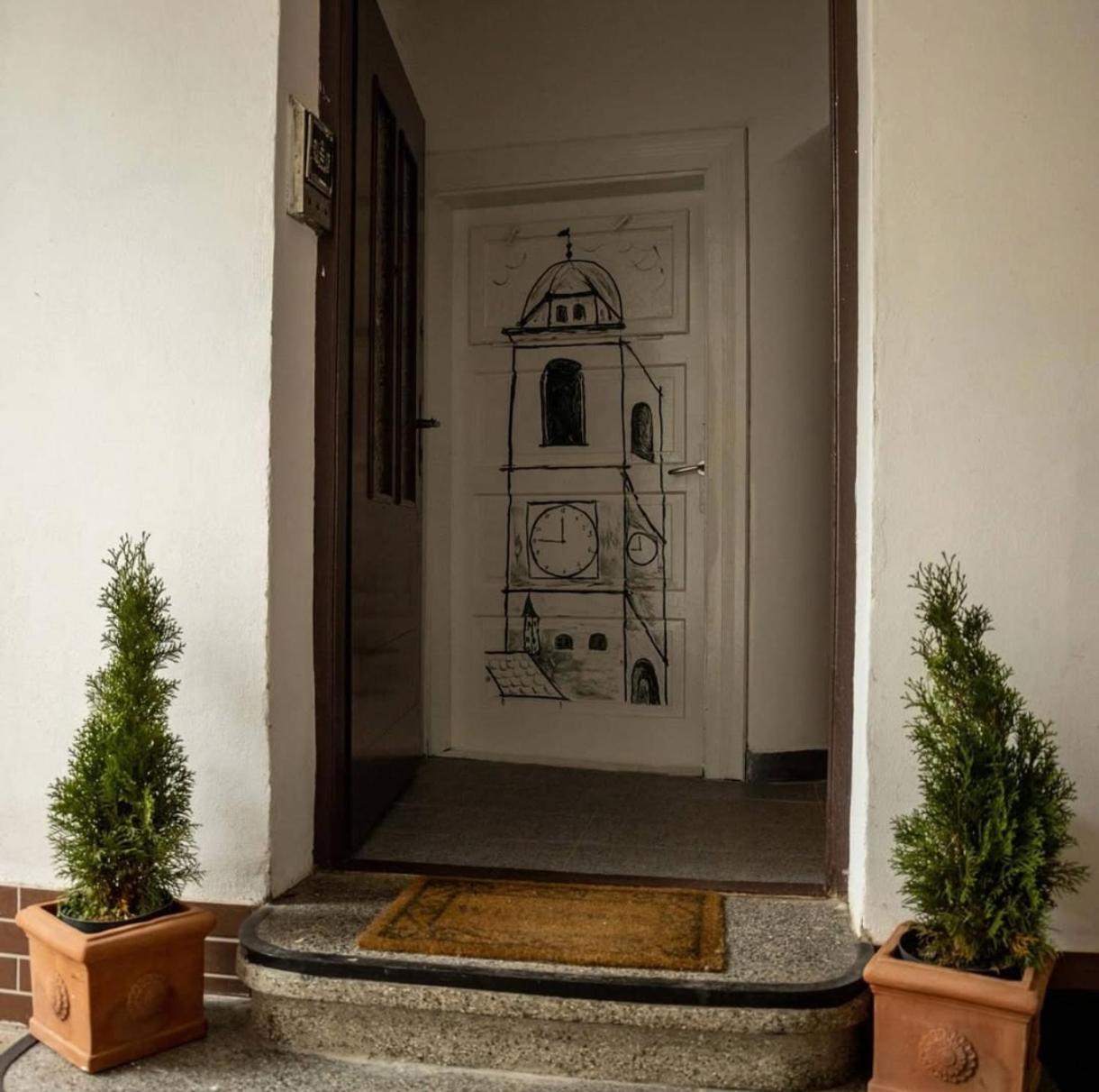 Oldtownvilla Studio Central Сибиу Экстерьер фото